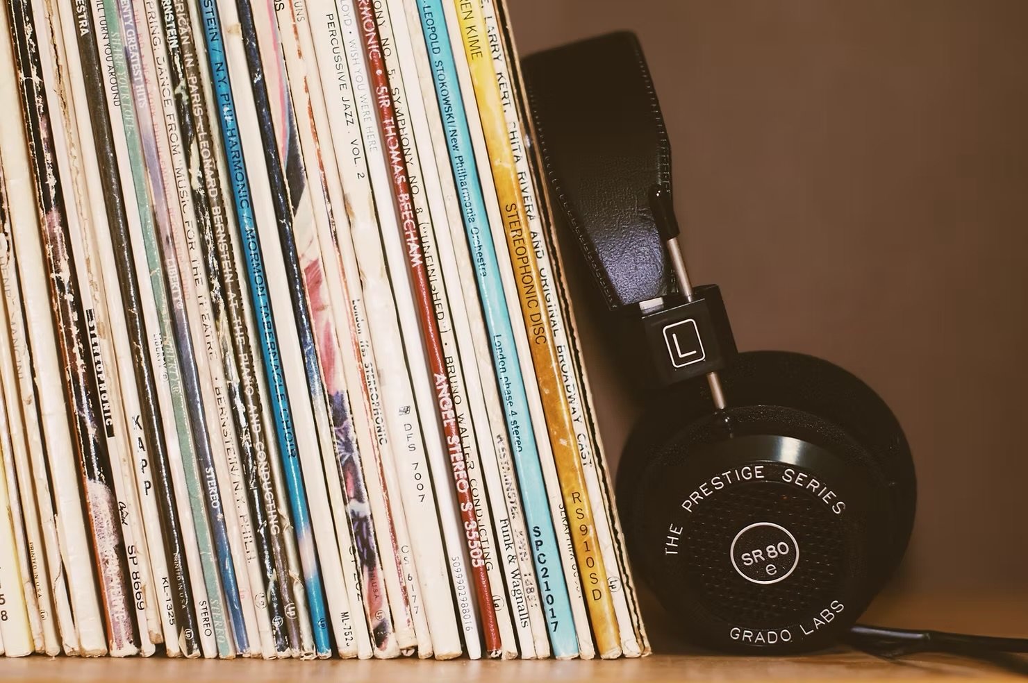 The Neuroscience of Music: Why Certain Songs Give Us Goosebumps